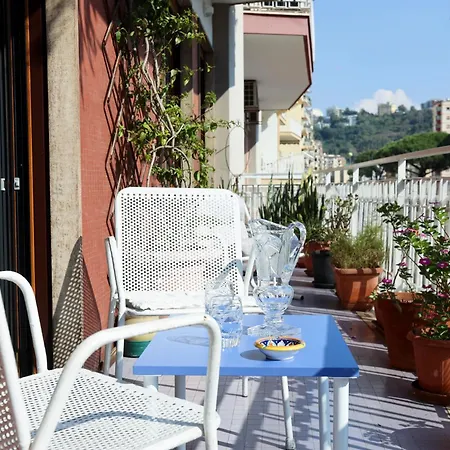 Guesthost - Partenope Stadium House Неаполь