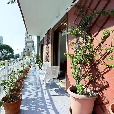 Apartament Guesthost - Partenope Stadium House Neapol